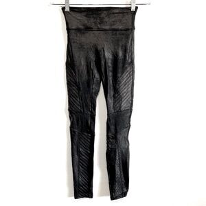 SPANX Compression Shape Wear Leggings